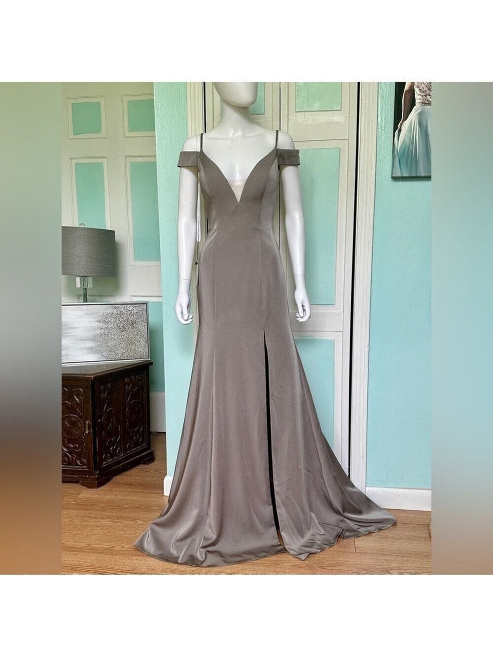 Size 2 Taupe Beige Trumpet fitted gown off the shoulder prom bridesmaid dress